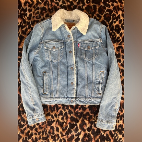 Levi Jean Jacket - Picture 1 of 2